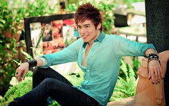 Đến muộn 2 tiếng, Lưu Chí Vỹ bị bầu show,khán giả đánh, mắng