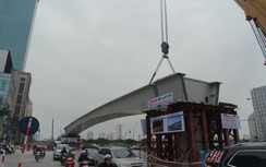 Tin mới vụ rơi dầm cầu chắn ngang đường Trần Duy Hưng