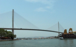 Mời chuyên gia kiểm tra, quan trắc cầu lớn trên quốc lộ