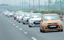 Bài 3: Chuyên gia kinh tế: “Đừng mơ sử dụng ô tô giá rẻ”