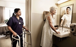 Chiêm nghiệm bộ ảnh độc đáo về “Chiếc gương ký ức”