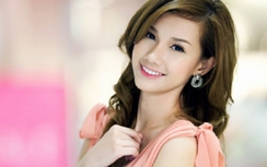 MC Quỳnh Chi chi bạo tay cho tủ đồ hàng hiệu