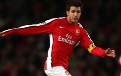 Tin bóng đá sáng 5/10: Ronaldo bán Bóng vàng, Fabregas xin lỗi Sir Alex