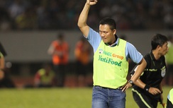 Thua sấp mặt, HLV HAGL trao lại "ấn kiếm"