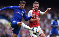 Tin bóng đá sáng 4/1: Barca gặp nội loạn, Arsenal-Chelsea tranh cãi dữ dội