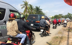 Bạc Liêu: Ùn tắc nghiêm trọng trên đường ra khu Quán Âm Phật Đài