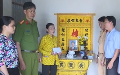 Bạc Liêu: Thăm hỏi và trao quà cho gia đình nạn nhân bị TNGT