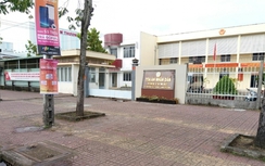 Chánh tòa hình sự Cà Mau đánh phụ nữ bị cảnh cáo Đảng