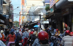 Mua vàng ngày vía Thần Tài tắc đường ở Bạc Liêu
