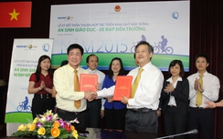 1.200 xe đạp đến với trẻ nghèo hiếu học