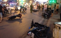 Tin mới vụ ô tô đâm 8 xe máy ở Xã Đàn