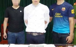 Nhét 26 bánh heroin dưới gầm ghế ôtô, lái xe xuyên đêm đi bán