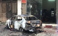 Phóng hỏa đốt rụi ô tô của người tình giữa đêm vì ghen