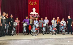 “Hành trình yêu thương” đến với các gia đình nạn nhân TNGT Quảng Ninh