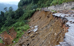 Sạt lở đất đá, hai bố con bị vùi lấp mất tích