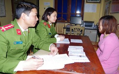 Tú bà U50 vừa môi giới vừa trực tiếp bán dâm