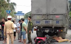 Đâm vào xe tải, hai thanh niên "đầu trần" chết thảm
