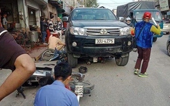 Fortuner lao điên cuồng tông 5 xe liên hoàn, bé 7 tuổi tử vong