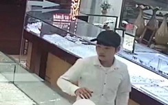 Truy bắt nam thanh niên cướp tiệm vàng trong ngày 20/10