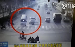 Video: Ô tô đang đi bỗng dưng bị "người ngoài hành tinh" nhấc đuôi