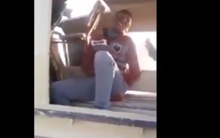 Phiến quân IS khóc như mưa khi bị người Kurd bắt