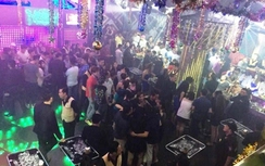 Công an đột kích quán bar, nhiều dân chơi vẫn "ngả ngớn" phê thuốc