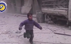 Đau đớn tiếng bé gọi mẹ trong đống đổ nát do Nga không kích