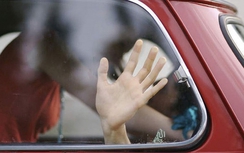 Hà Lan: Có thể trả phí học lái xe ô tô bằng... tình dục