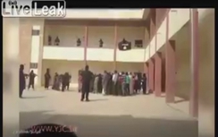 IS xông vào nhà bắt các cô gái làm nô lệ tình dục