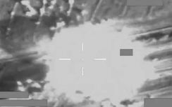 Mãn nhãn màn "hỏa thiêu" IS của "cuồng phong" Anh