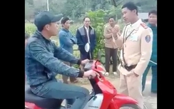 Nam thanh niên dọa CSGT: "Anh không tránh là em lao"