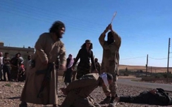 "Đồ tể" của IS hành quyết mẹ đẻ ngay trước đám đông