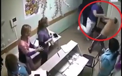 Sốc cảnh bác sĩ Nga đấm chết bệnh nhân vì sàm sỡ y tá