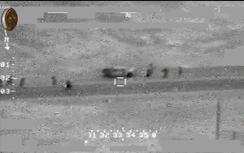 Đang đứng tuần tra, phiến quân IS bị Iraq không kích tan tành