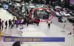 Đứng trên vỉa hè cũng gặp nạn vì "xe điên" lao trúng