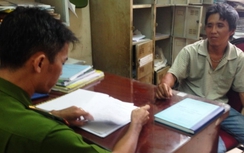 Nổ súng bắt hai tên nghiện đói thuốc cướp vé số của cụ già