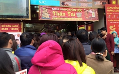 "Rồng rắn" chờ mua vàng ngày vía Thần Tài