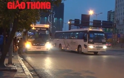 Xe chở công nhân Samsung náo loạn đường Phạm Hùng