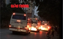 Xe chở công nhân Samsung tiếp tục "đại náo" Hà thành