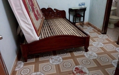 Chủ khách sạn tá hỏa phát hiện đôi tình nhân chết chung trong phòng