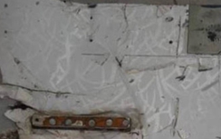 Đôi tình nhân nhặt được mảnh vỡ nghi của MH370 ở quần đảo Mauritius