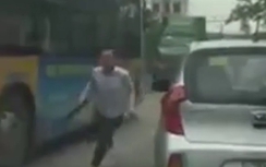 Đuổi chém sau va chạm giao thông náo loạn Hà Nội