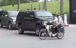 Video: Phản cảm cảnh tạt đầu đoàn xe hộ tống ông Obama