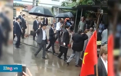 Video: Ông Obama ghé quán trà đá, chủ quán nói gì?