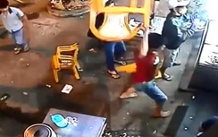 Bị đánh và đâm đến chết vì từ chối lời mời nhậu