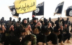 IS ném 6 chiến binh vào thùng nhựa đường vì nghi nội gián