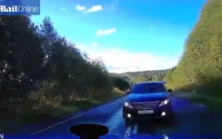 Video: Khoảnh khắc 2 ô tô đâm nhau bốc cháy, 4 người thiệt mạng