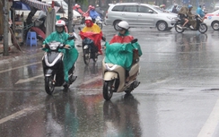 Áp thấp nhiệt đới đang tiến vào miền Trung, có thể thành bão