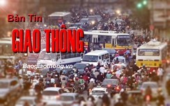 Bản tin Giao thông: Nổ taxi, xe cứu thương thành...tử thần