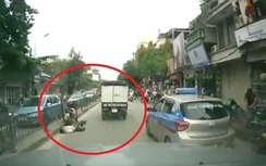 Say rượu dựng xe, nằm ngủ giữa phố Hà Nội